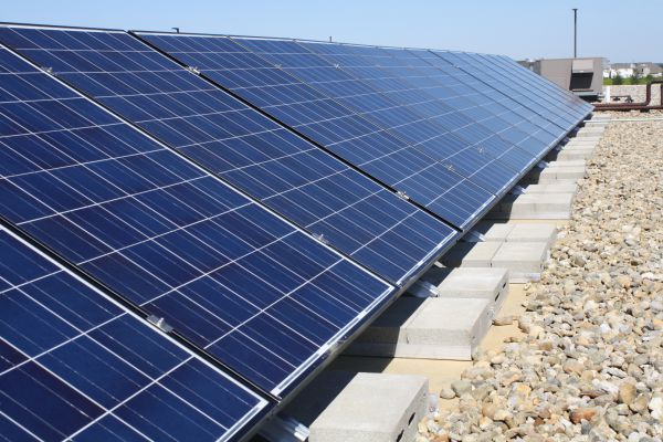 solar-panel-energy-saving