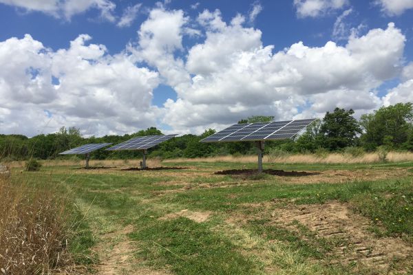 solar-tracking-installation