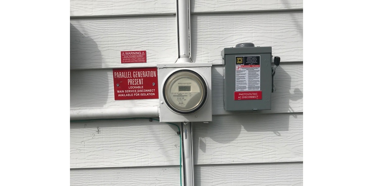 roof mounted solar panels meter residential