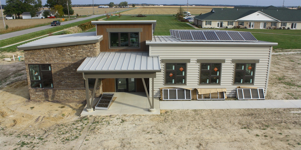standing seam metal roof mounted solar panels