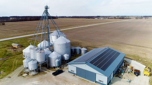 Halter Rich Farms agriculture roof mounted solar panels Robinson, IL
