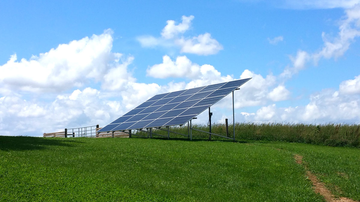Ground mounted solar panels Oconee IL near Pana IL