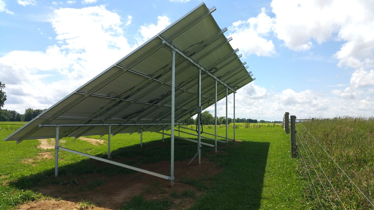 Ground mounted solar panels Oconee IL near Pana IL