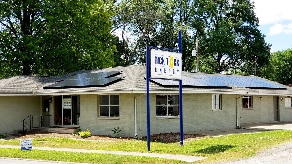 Roof mounted solar panels for Tick Tock Energy in Effingham, IL