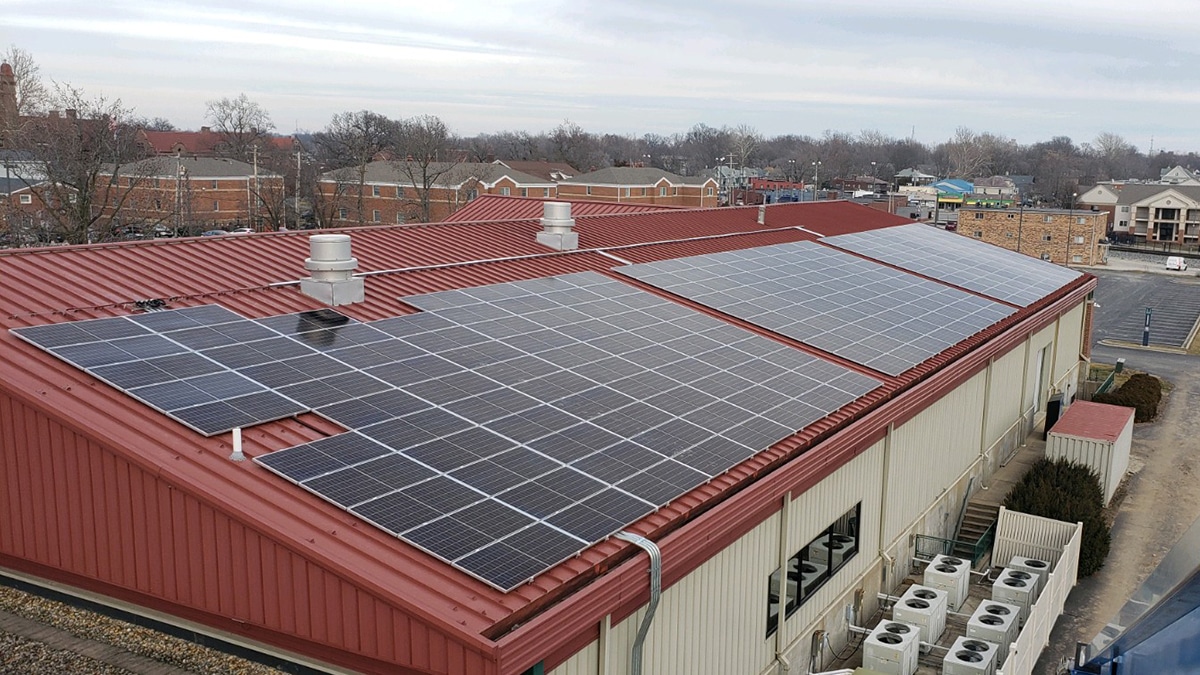 Roof Mounted commercial solar array