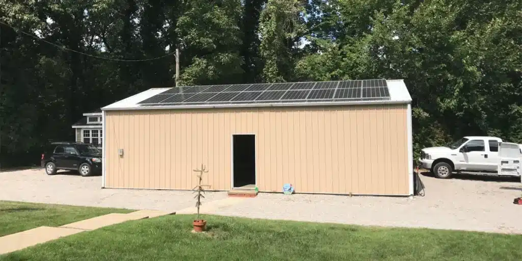 7 kW (DC) Roof-Mounted Solar Panels for Home in East Carondelet, IL