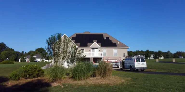 9.6 kW (DC) Roof Mount for Residential Home in Mt. Vernon, IL