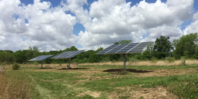 16.8 kW (DC) Residential Dual-Axis Solar Tracker Installation in Sullivan, IL