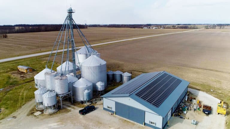 76.16 kW (D) Roof-Mounted Solar Array for Grain Farm in Robinson, IL
